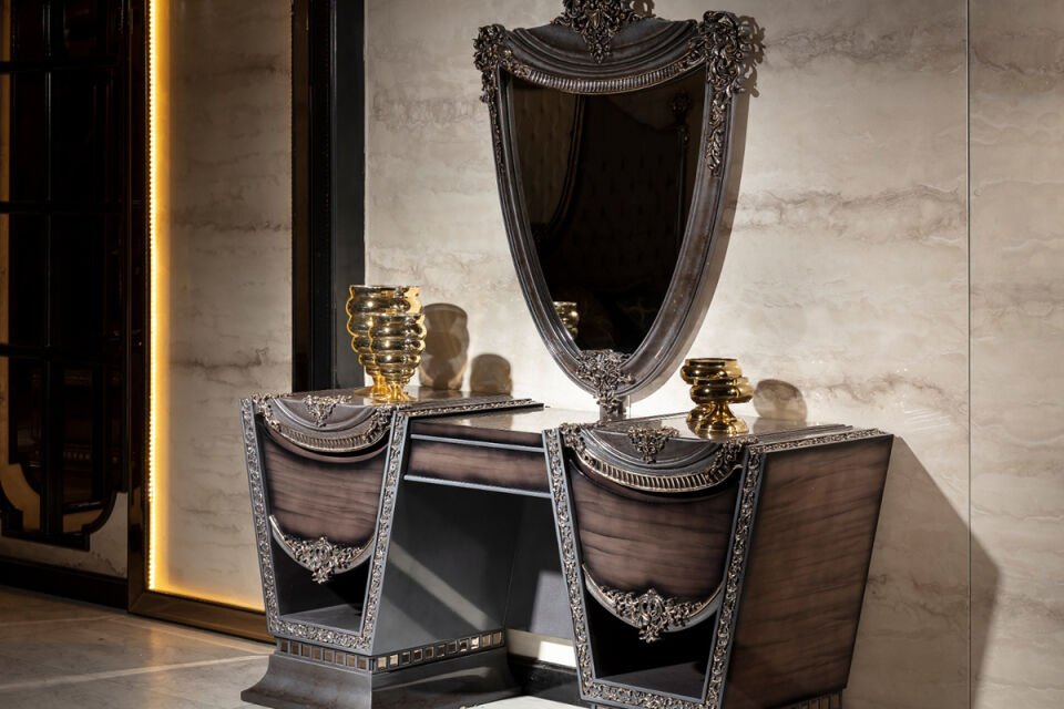 Queen Klasik Yatak Odası