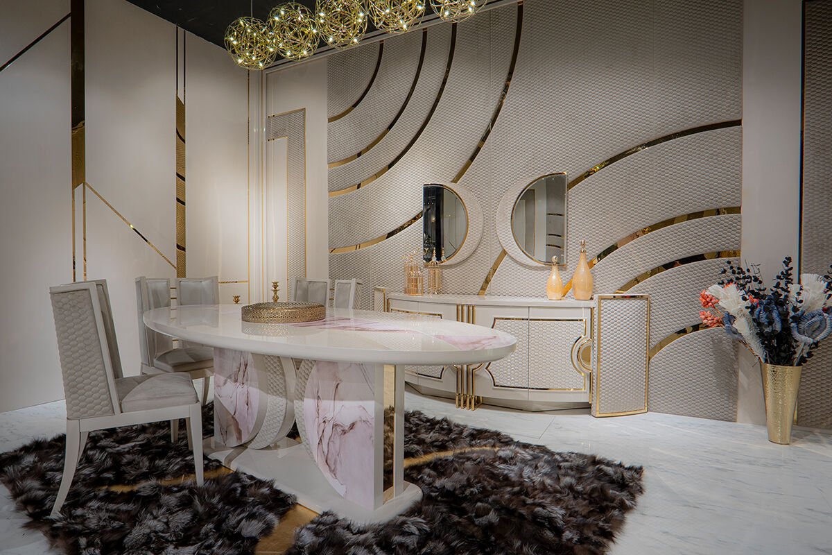 Bendy Luxury Dining Room