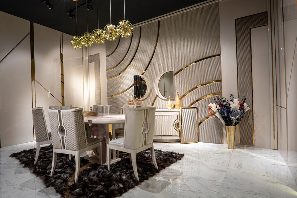 Bendy Luxury Dining Room