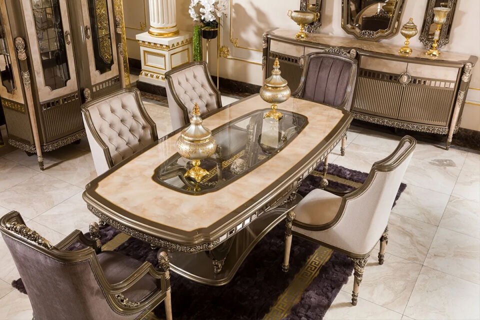 Perla Classic Dining Room