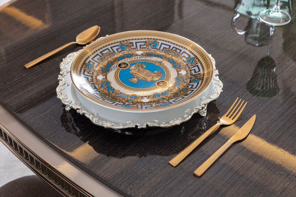 Bentley Luxury Dining Room