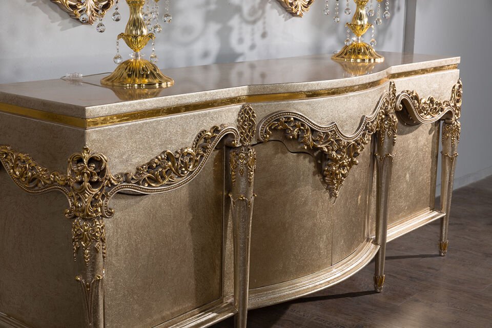 Fairytale Classic Dining Room