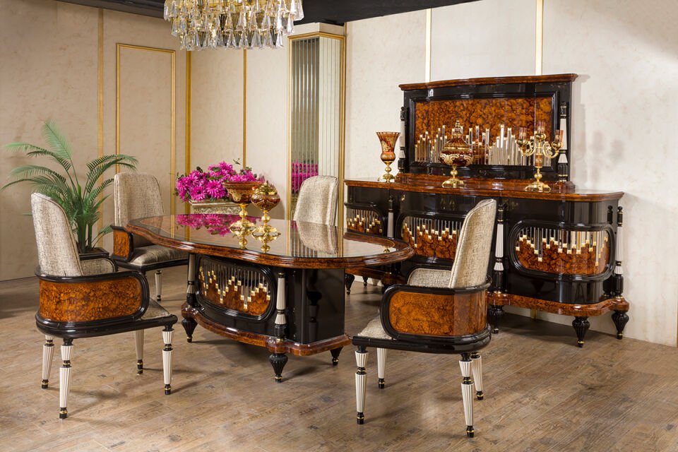 Art Classic Dining Room
