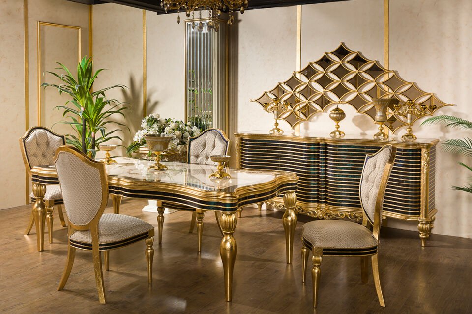 Toronto Classic Dining Room