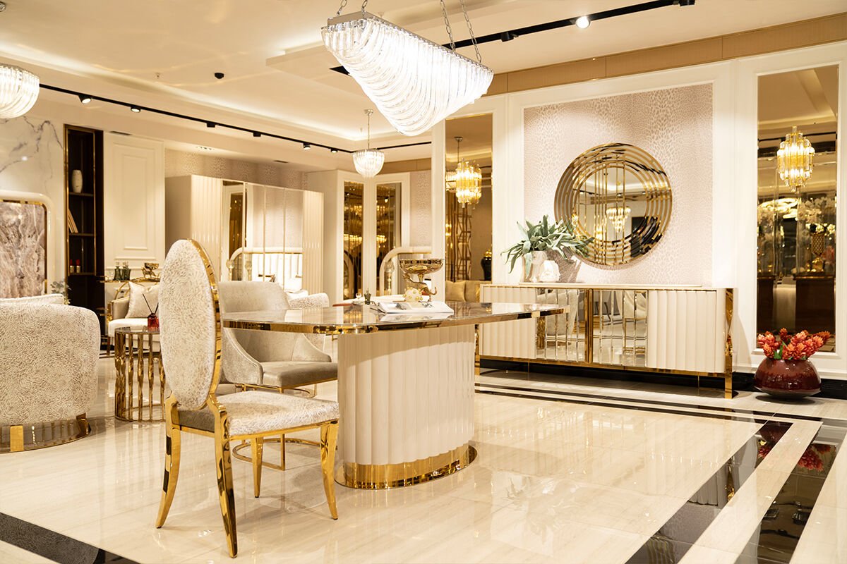 Luna Luxury Dining Room