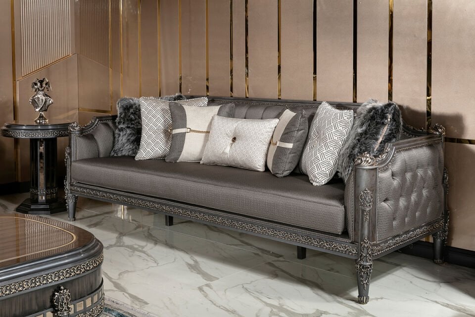 Queen Classic Sofa Set