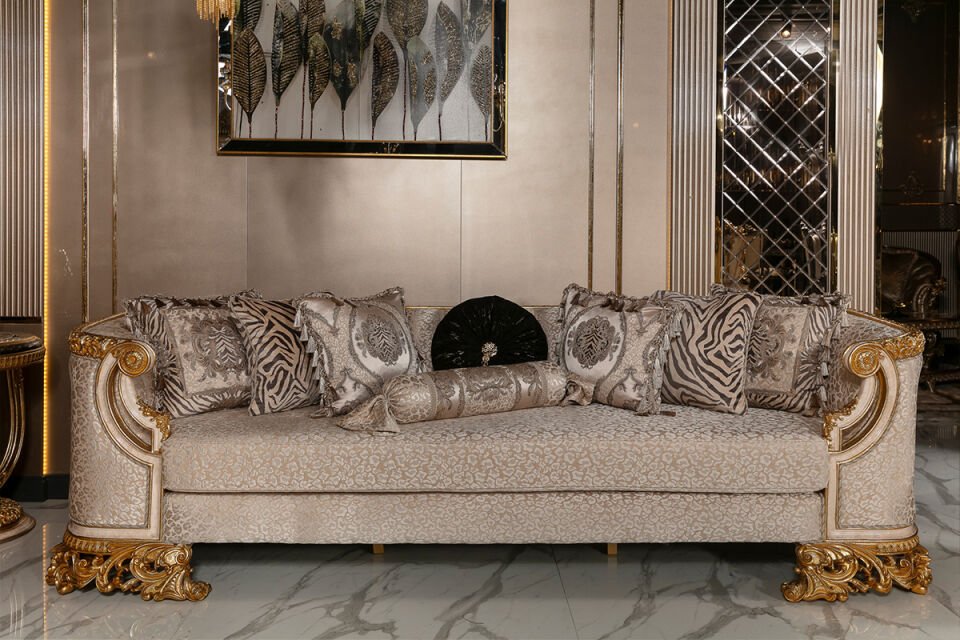 Royal Classic Sofa Set