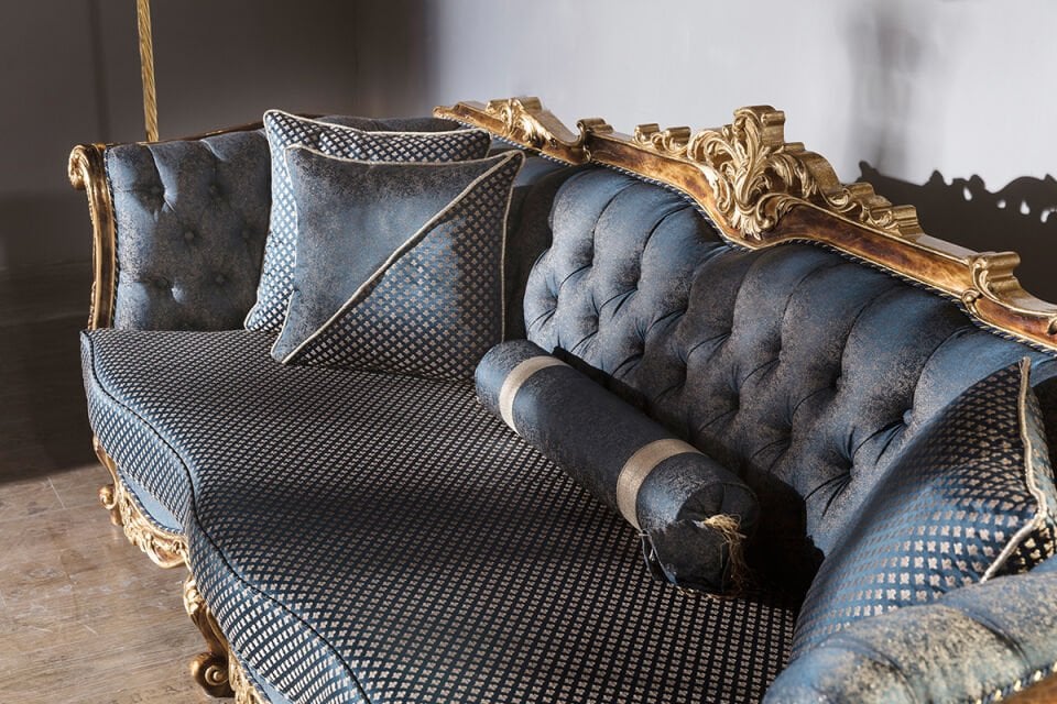 Zumra Classic Sofa Set